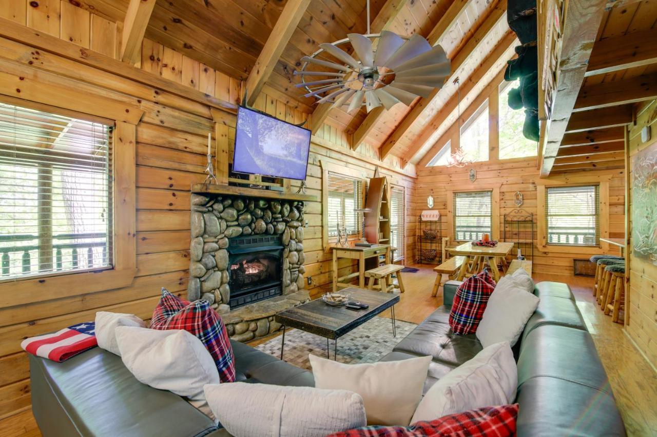Gatlinburg Family Cabin With Private Hot Tub And Deck! Villa Exterior foto